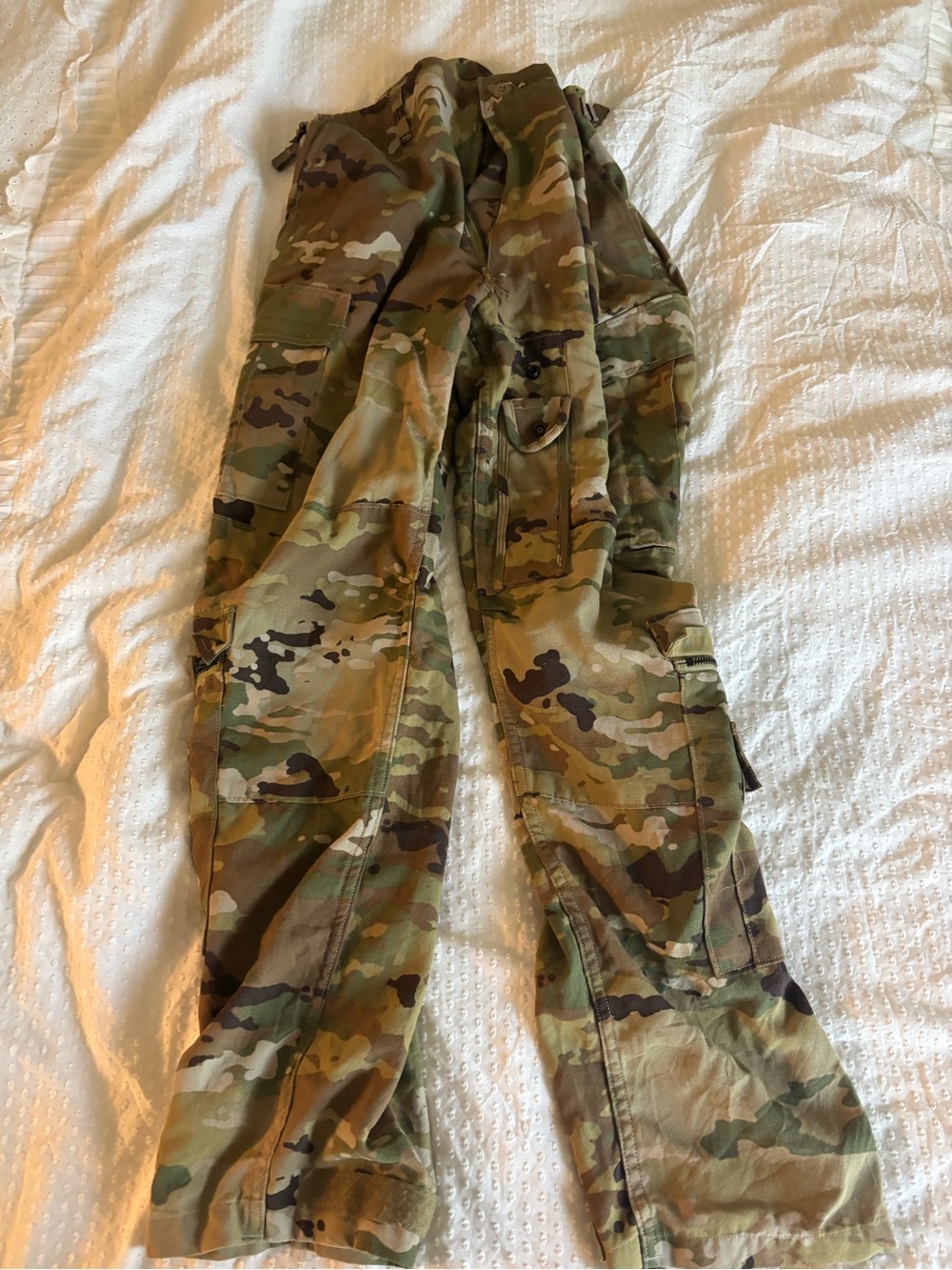 Men's Cargo Pants - Green Camo